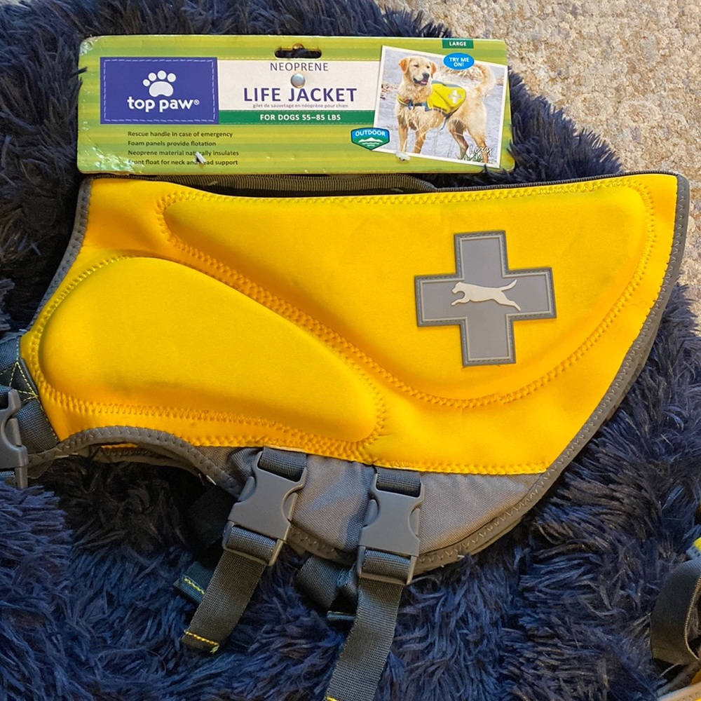 Dog life jacket
